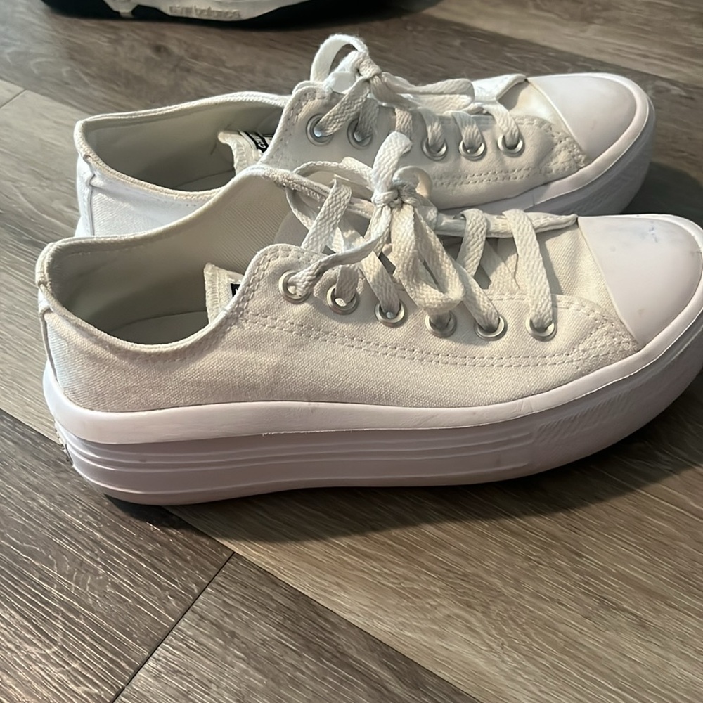 Platform Converse. - Picture 2 of 4